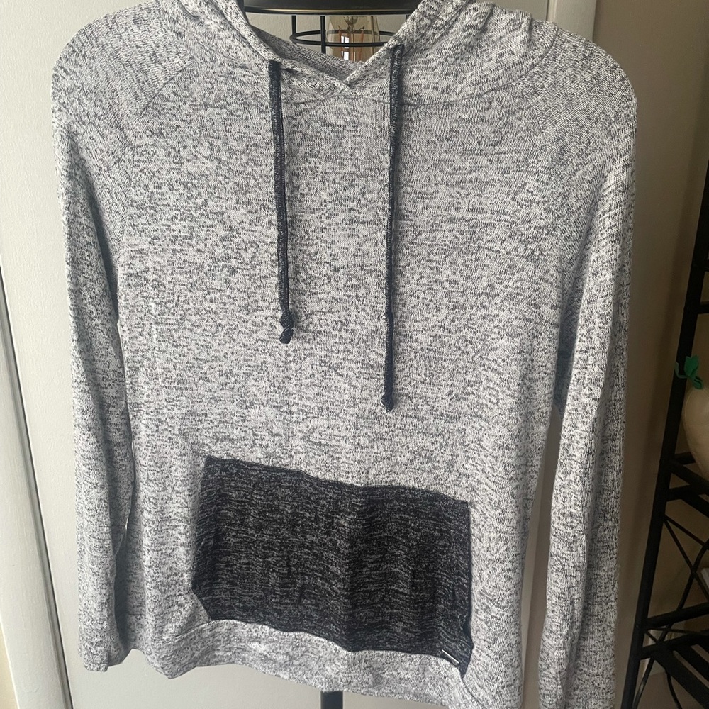 Lightweight hooded long sleeve shirt